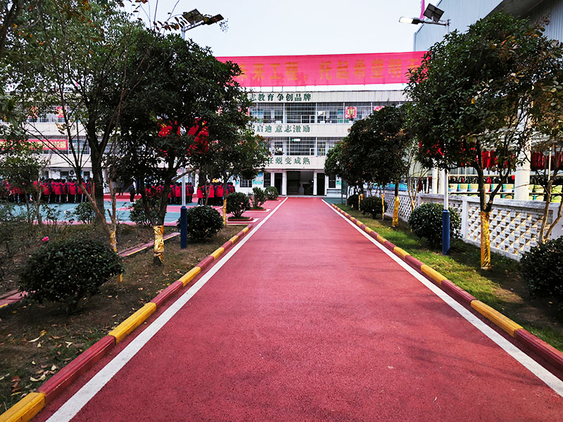 高中女孩因情感问题离家出走,心理创伤应如何修复? 高中女孩因情感问题离家出走,心理创伤应如何修复?